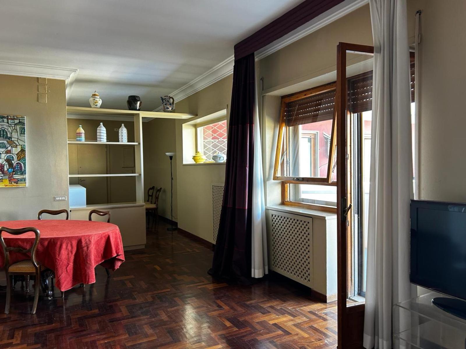 Front Beach Apartment - 3 Bedrooms バーリ エクステリア 写真
