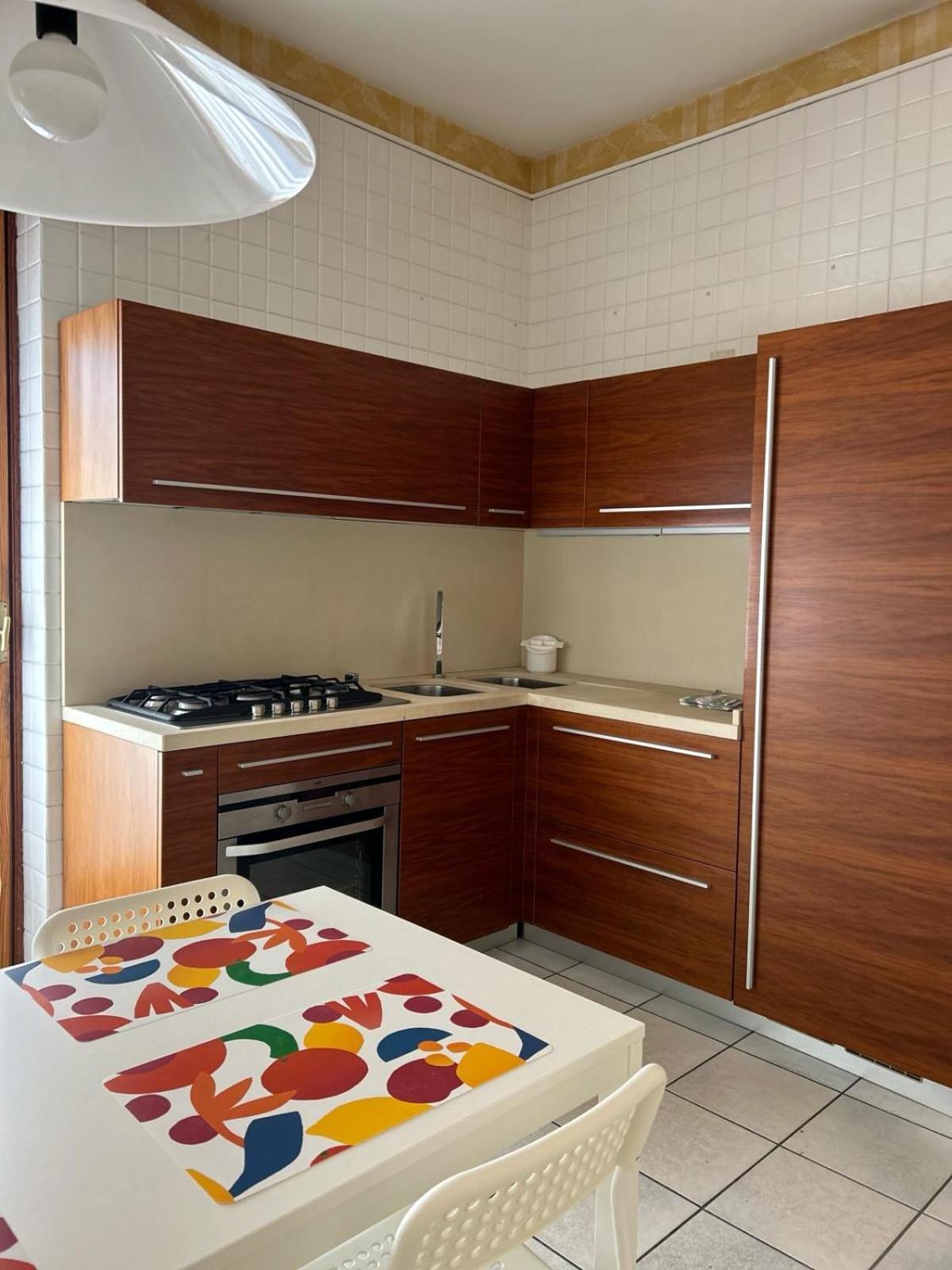 Front Beach Apartment - 3 Bedrooms バーリ エクステリア 写真