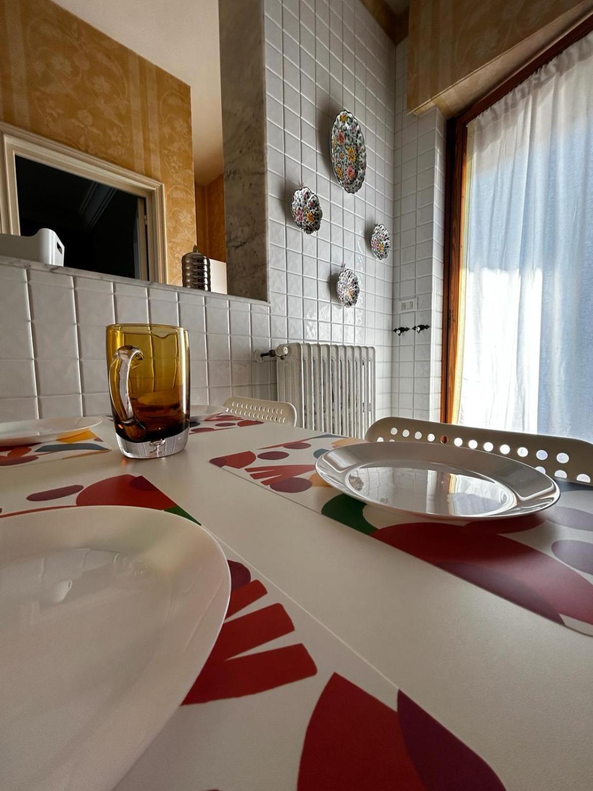 Front Beach Apartment - 3 Bedrooms バーリ エクステリア 写真