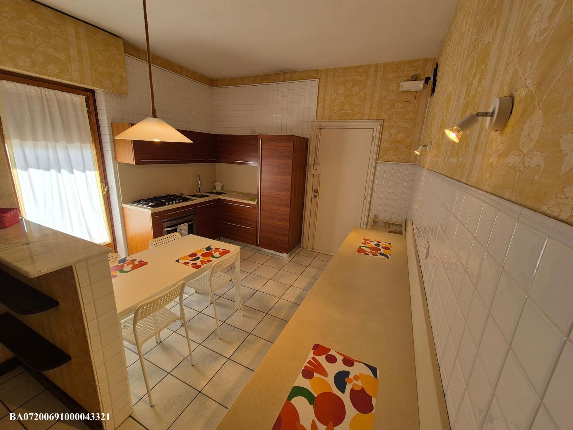 Front Beach Apartment - 3 Bedrooms バーリ エクステリア 写真